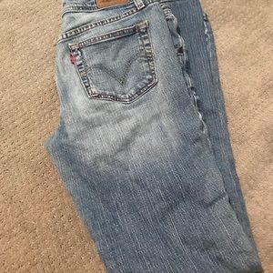11 long women’s Levi’s